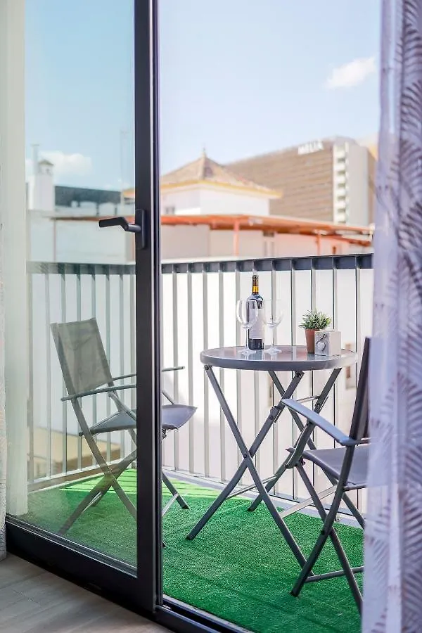 Апартаменты Family Home Suits Encantos De Sevilla Испания